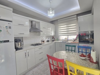 BAYIDIRDA PRESTİJLİ KONUM LÜKS VE KULLANIŞLI TASARIM, KATTA TEK ARAKAT DAİRE