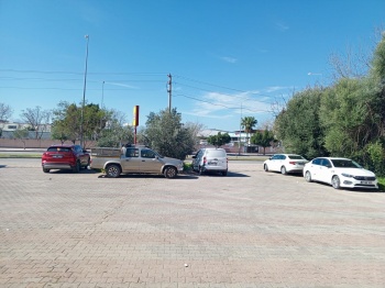 Beşkonaklılar'da Ana Cad. Üzeri Kurumsal Kiracılı 3 Katlı Dükkan