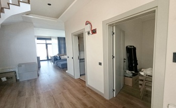 DÖŞEMEALTI ALTINKALE'DE PALM CİTY YAKINI, MÜSTAKİL HAVUZLU VİLLA