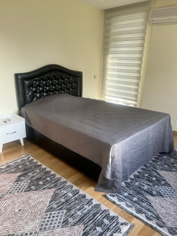 ÖNÜ AÇIK PARK MANZARALI.ARA KATTA.ÇİFT BALKON.3 CEPHELİ