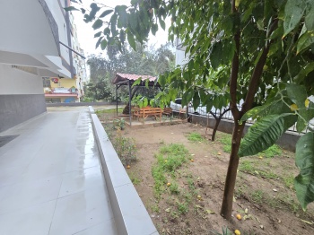 YILDIZ MAH.'DE ANA CADDE ÜZERİ ASANSÖRLÜ ARAKAT GENİŞ 3+1