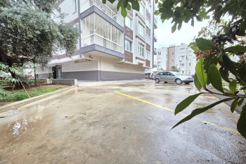 YILDIZ MAH.'DE ANA CADDE ÜZERİ ASANSÖRLÜ ARAKAT GENİŞ 3+1